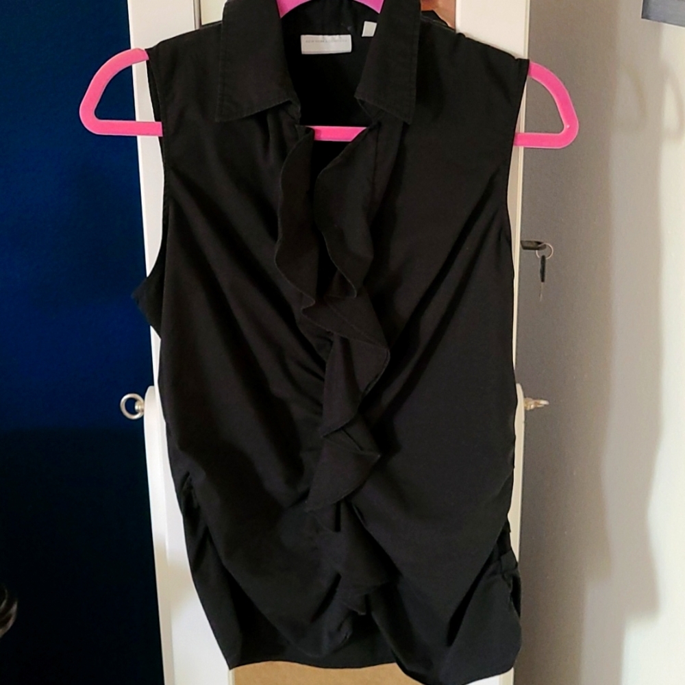 Sleeveless top size large